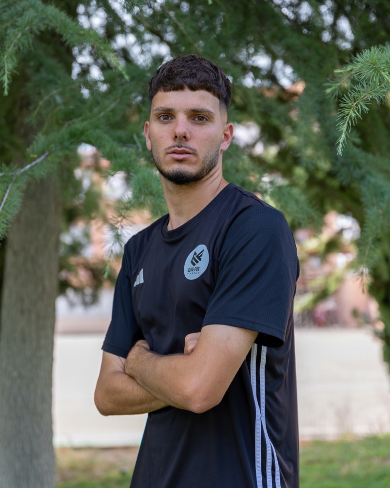 Joan, del equipo técnico de Elite Fut Academy