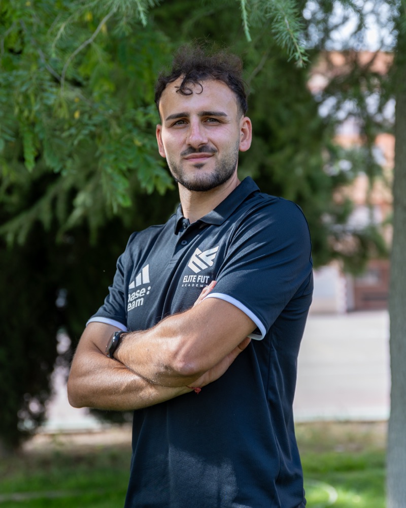 Pol, del equipo técnico de Elite Fut Academy